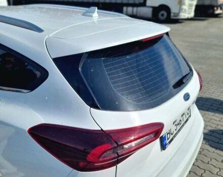 Белый Форд Фокус, объемом двигателя 1.5 л и пробегом 92 тыс. км за 20499 $, фото 1 на Automoto.ua