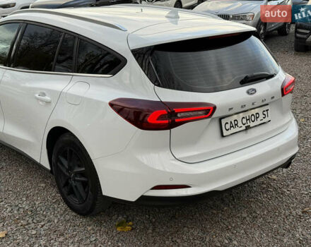 Білий Форд Фокус, об'ємом двигуна 1.5 л та пробігом 94 тис. км за 20500 $, фото 10 на Automoto.ua