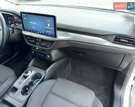 Білий Форд Фокус, об'ємом двигуна 1.5 л та пробігом 94 тис. км за 20500 $, фото 55 на Automoto.ua