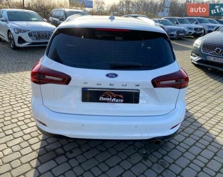 Білий Форд Фокус, об'ємом двигуна 1.5 л та пробігом 96 тис. км за 20000 $, фото 5 на Automoto.ua