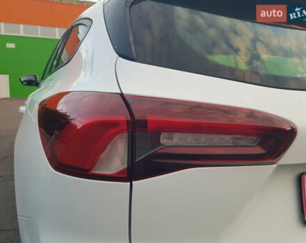 Белый Форд Фокус, объемом двигателя 1.5 л и пробегом 82 тыс. км за 19900 $, фото 20 на Automoto.ua