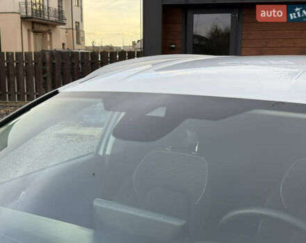 Білий Форд Фокус, об'ємом двигуна 1.5 л та пробігом 94 тис. км за 20500 $, фото 26 на Automoto.ua