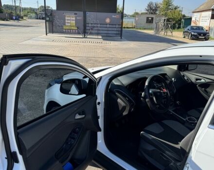 Белый Форд Фокус, объемом двигателя 1 л и пробегом 280 тыс. км за 5700 $, фото 6 на Automoto.ua