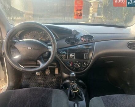 Белый Форд Фокус, объемом двигателя 1.8 л и пробегом 288 тыс. км за 2700 $, фото 1 на Automoto.ua