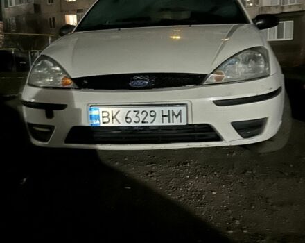 Белый Форд Фокус, объемом двигателя 1.8 л и пробегом 452 тыс. км за 1800 $, фото 1 на Automoto.ua