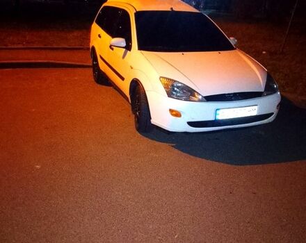 Белый Форд Фокус, объемом двигателя 1.8 л и пробегом 370 тыс. км за 3100 $, фото 1 на Automoto.ua