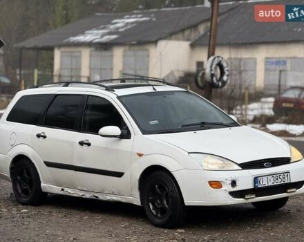 Белый Форд Фокус, объемом двигателя 1.8 л и пробегом 316 тыс. км за 1200 $, фото 1 на Automoto.ua