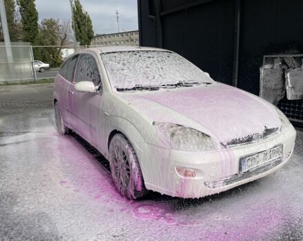 Белый Форд Фокус, объемом двигателя 1.8 л и пробегом 460 тыс. км за 1066 $, фото 1 на Automoto.ua