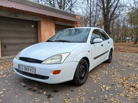 Белый Форд Фокус, объемом двигателя 1.6 л и пробегом 405 тыс. км за 2299 $, фото 1 на Automoto.ua