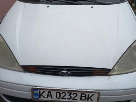 Белый Форд Фокус, объемом двигателя 2 л и пробегом 212 тыс. км за 2699 $, фото 1 на Automoto.ua
