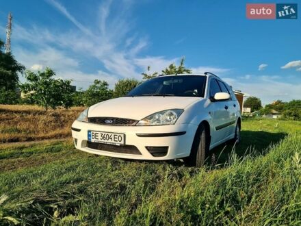 Белый Форд Фокус, объемом двигателя 1.8 л и пробегом 329 тыс. км за 3199 $, фото 1 на Automoto.ua