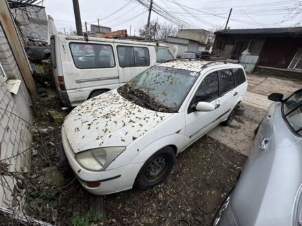 Белый Форд Фокус, объемом двигателя 2 л и пробегом 90 тыс. км за 680 $, фото 1 на Automoto.ua