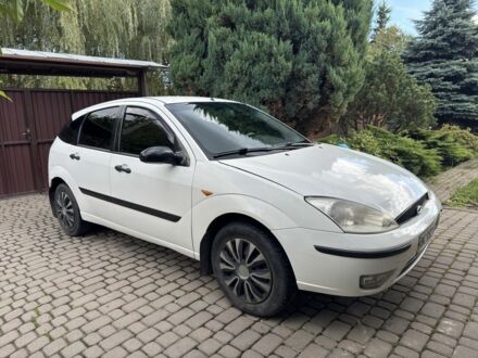 Форд Фокус 2004 у Львові на Automoto.ua Білий Форд Фокус, об'ємом двигуна 1.4 л та пробігом 200 тис. км за 2600 $, фото 1 на Automoto.ua