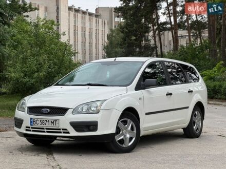 Белый Форд Фокус, объемом двигателя 1.6 л и пробегом 299 тыс. км за 3700 $, фото 1 на Automoto.ua