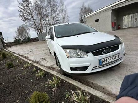 Форд Фокус 2007 в Чуднове на Automoto.ua Белый Форд Фокус, объемом двигателя 1.56 л и пробегом 262 тыс. км за 5100 $, фото 1 на Automoto.ua