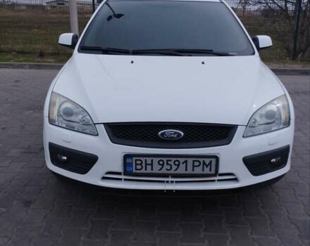 Білий Форд Фокус, об'ємом двигуна 1.6 л та пробігом 320 тис. км за 4500 $, фото 1 на Automoto.ua