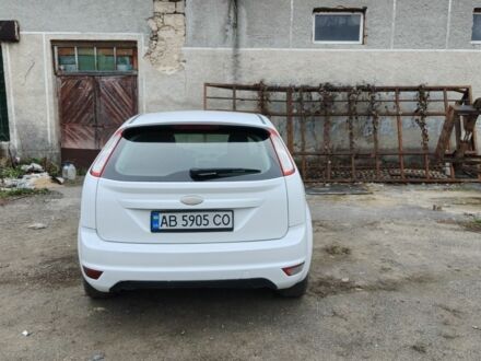 Белый Форд Фокус, объемом двигателя 1.4 л и пробегом 309 тыс. км за 4600 $, фото 1 на Automoto.ua