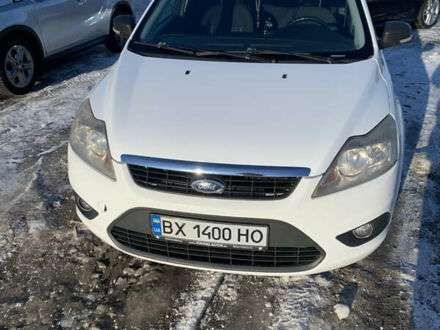 Белый Форд Фокус, объемом двигателя 1.39 л и пробегом 185 тыс. км за 4000 $, фото 1 на Automoto.ua