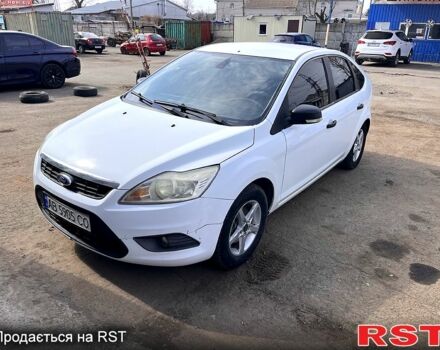 Белый Форд Фокус, объемом двигателя 1.4 л и пробегом 313 тыс. км за 4400 $, фото 1 на Automoto.ua