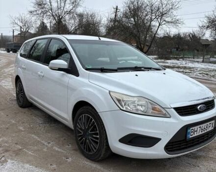 Белый Форд Фокус, объемом двигателя 2 л и пробегом 256 тыс. км за 6500 $, фото 1 на Automoto.ua