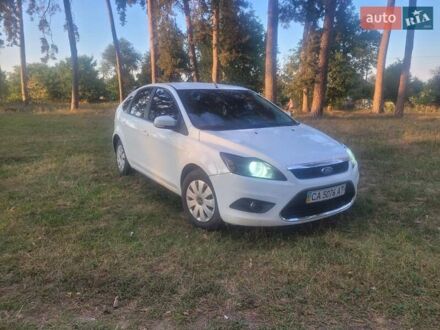 Белый Форд Фокус, объемом двигателя 1.8 л и пробегом 280 тыс. км за 4400 $, фото 1 на Automoto.ua