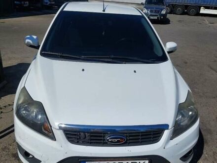 Білий Форд Фокус, об'ємом двигуна 1.8 л та пробігом 298 тис. км за 6000 $, фото 1 на Automoto.ua