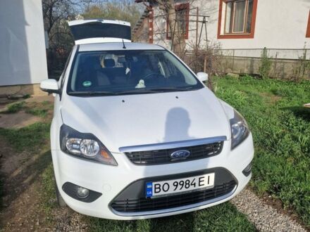 Білий Форд Фокус, об'ємом двигуна 1.6 л та пробігом 164 тис. км за 5200 $, фото 1 на Automoto.ua