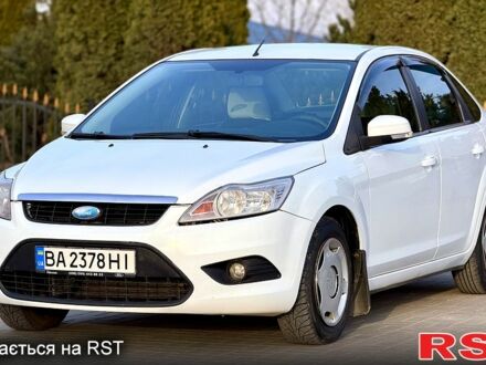 Белый Форд Фокус, объемом двигателя 1.6 л и пробегом 237 тыс. км за 4500 $, фото 1 на Automoto.ua