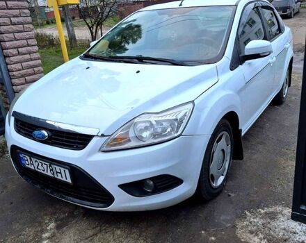 Белый Форд Фокус, объемом двигателя 1.6 л и пробегом 230 тыс. км за 4500 $, фото 1 на Automoto.ua