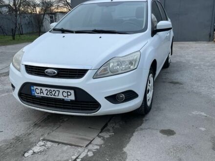 Белый Форд Фокус, объемом двигателя 1.6 л и пробегом 260 тыс. км за 4400 $, фото 1 на Automoto.ua