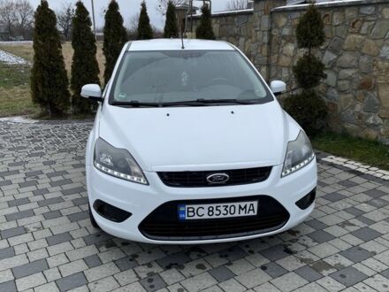 Белый Форд Фокус, объемом двигателя 1.4 л и пробегом 145 тыс. км за 4700 $, фото 1 на Automoto.ua