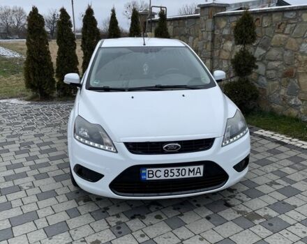 Белый Форд Фокус, объемом двигателя 1.4 л и пробегом 145 тыс. км за 4700 $, фото 1 на Automoto.ua