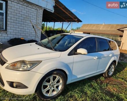 Білий Форд Фокус, об'ємом двигуна 1.75 л та пробігом 346 тис. км за 5500 $, фото 1 на Automoto.ua