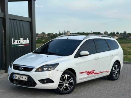 Форд Фокус 2009 в Шумск на Automoto.ua Белый Форд Фокус, объемом двигателя 1.6 л и пробегом 250 тыс. км за 3950 $, фото 1 на Automoto.ua