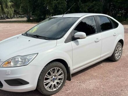 Білий Форд Фокус, об'ємом двигуна 2 л та пробігом 190 тис. км за 6300 $, фото 1 на Automoto.ua