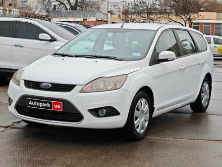 Белый Форд Фокус, объемом двигателя 1.6 л и пробегом 236 тыс. км за 5990 $, фото 1 на Automoto.ua