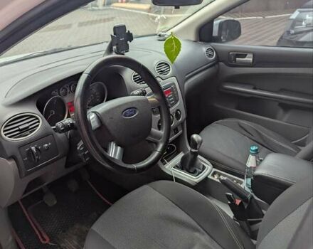 Белый Форд Фокус, объемом двигателя 1.6 л и пробегом 270 тыс. км за 4700 $, фото 1 на Automoto.ua