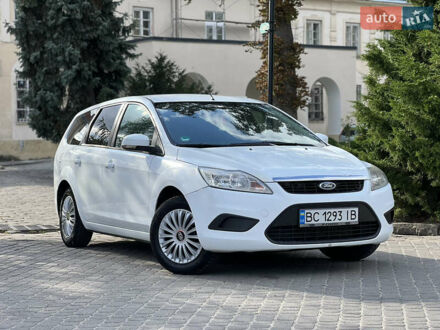 Форд Фокус 2009 в Жовкве на Automoto.ua Белый Форд Фокус, объемом двигателя 1.6 л и пробегом 268 тыс. км за 4350 $, фото 1 на Automoto.ua