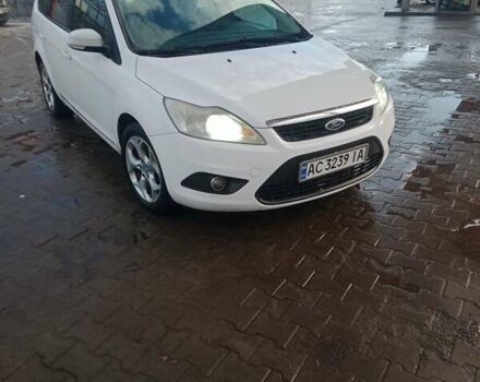 Белый Форд Фокус, объемом двигателя 1.6 л и пробегом 359 тыс. км за 4700 $, фото 1 на Automoto.ua