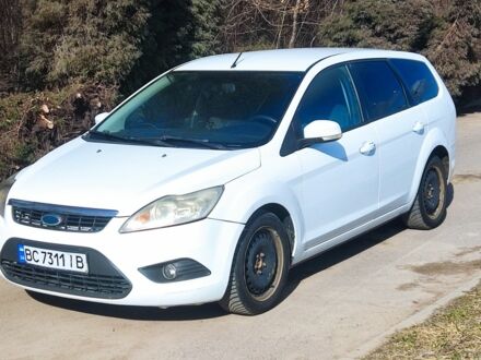 Белый Форд Фокус, объемом двигателя 2 л и пробегом 292 тыс. км за 5500 $, фото 1 на Automoto.ua