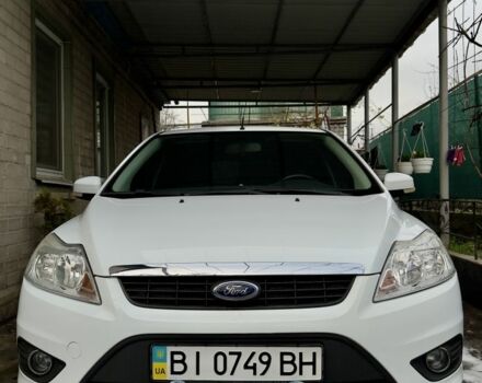 Белый Форд Фокус, объемом двигателя 1.6 л и пробегом 103 тыс. км за 7200 $, фото 1 на Automoto.ua