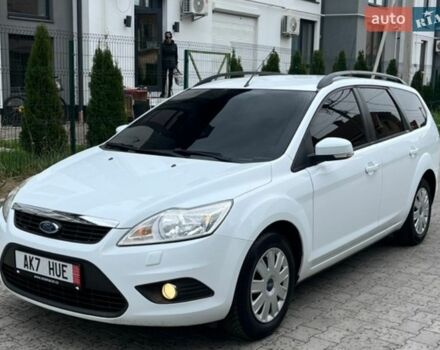 Белый Форд Фокус, объемом двигателя 1.6 л и пробегом 173 тыс. км за 5900 $, фото 1 на Automoto.ua
