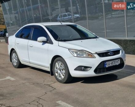 Белый Форд Фокус, объемом двигателя 1.6 л и пробегом 250 тыс. км за 6500 $, фото 1 на Automoto.ua