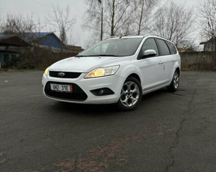 Белый Форд Фокус, объемом двигателя 1.6 л и пробегом 234 тыс. км за 6200 $, фото 1 на Automoto.ua