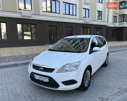 Белый Форд Фокус, объемом двигателя 1.56 л и пробегом 217 тыс. км за 5500 $, фото 1 на Automoto.ua