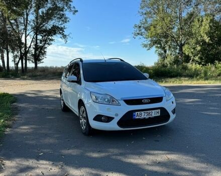 Белый Форд Фокус, объемом двигателя 1.6 л и пробегом 252 тыс. км за 4499 $, фото 1 на Automoto.ua