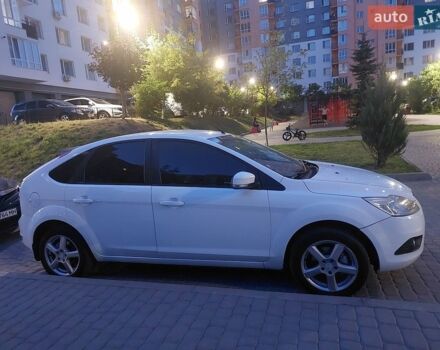 Білий Форд Фокус, об'ємом двигуна 1.6 л та пробігом 193 тис. км за 4999 $, фото 1 на Automoto.ua