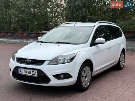 Форд Фокус 2010 в Ровно на Automoto.ua Белый Форд Фокус, объемом двигателя 1.56 л и пробегом 241 тыс. км за 5600 $, фото 1 на Automoto.ua