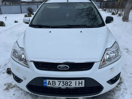 Белый Форд Фокус, объемом двигателя 1.6 л и пробегом 235 тыс. км за 4999 $, фото 1 на Automoto.ua
