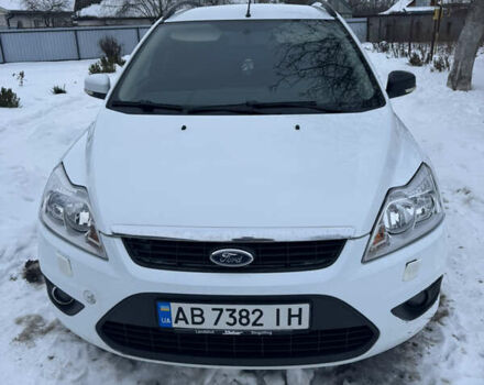 Белый Форд Фокус, объемом двигателя 1.6 л и пробегом 235 тыс. км за 4999 $, фото 1 на Automoto.ua